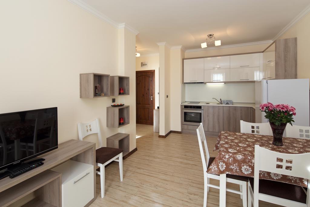 Mars Apartments In Tryavna Beach Complex Sveti Vlas Cameră foto